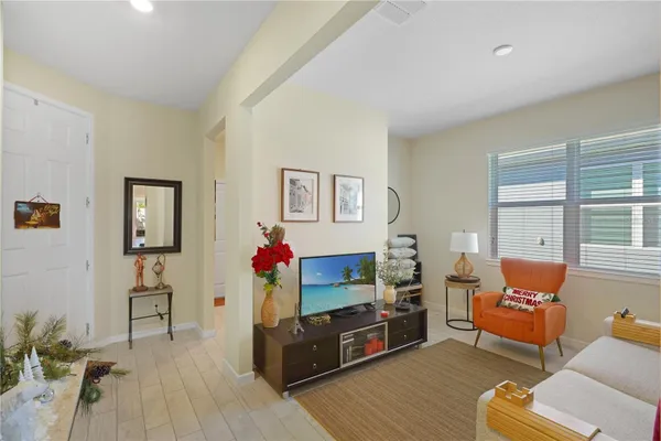 Property Slideshow image 3 of 17 | 1881 spring shower cir, Kissimmee, FL, 34744