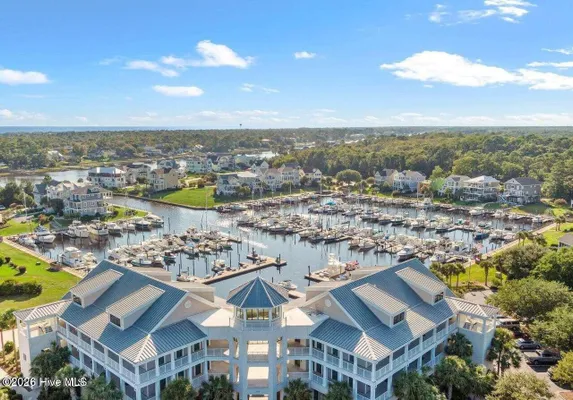 Property Slideshow image 2 of 29 | 2555 st james dr 303, Southport, NC, 28461