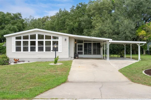 Property Slideshow image 2 of 20 | 25047 bellevue, Leesburg, FL, 34748