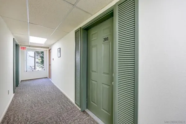 Property Slideshow image 2 of 33 | 3786 alabama st 201, San Diego, CA, 92104