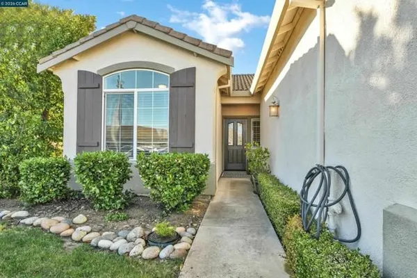 Property Slideshow image 2 of 29 | 452 stephens dr, Brentwood (Cc), CA, 94513