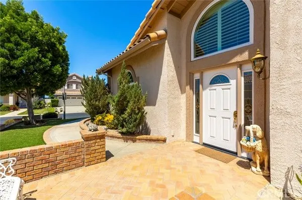Property Slideshow image 2 of 38 | 1046 laguna seca ct, Banning, CA, 92220