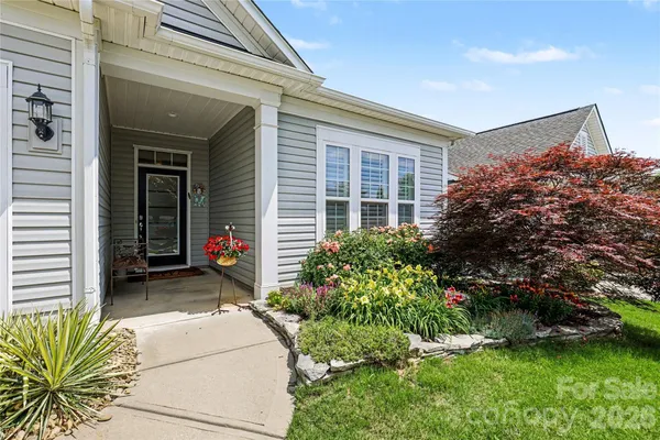 Property Slideshow image 2 of 44 | 6010 jack thomas dr, Indian Land, SC, 29707