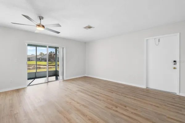 Property Slideshow image 3 of 55 | 2337 glenmore cir, Sun City Center, FL, 33573