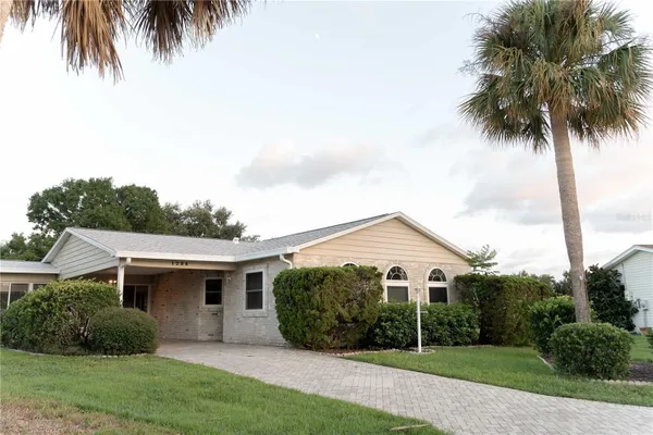Property Slideshow image 2 of 58 | 1204 maria ct, Lady Lake, FL, 32159