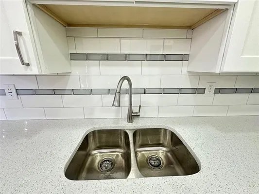 Property Slideshow image 3 of 66 | 2048 newport n # 2048, Deerfield Beach, FL, 33442