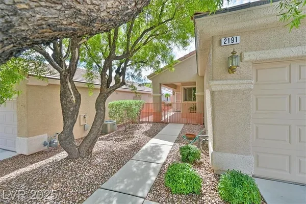 Property Slideshow image 2 of 40 | 2191 indigo creek ave, Henderson, NV, 89012
