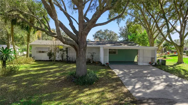 Property Slideshow image 2 of 52 | 10035 sw 91st ter, Ocala, FL, 34481