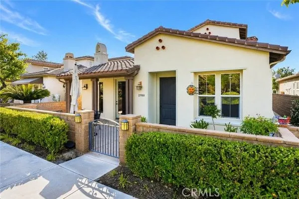 Property Slideshow image 3 of 62 | 27988 red pine ct, Valencia, CA, 91354