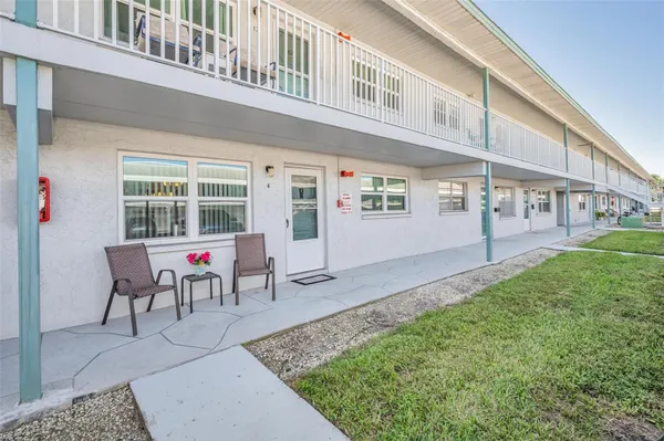 Property Slideshow image 2 of 49 | 5297 81st ln n apt 4, St Petersburg, FL, 33709