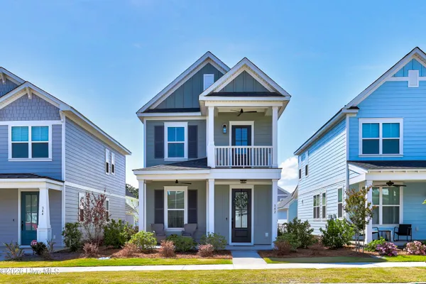 Property Slideshow image 2 of 46 | 342 longhill dr, Wilmington, NC, 28412