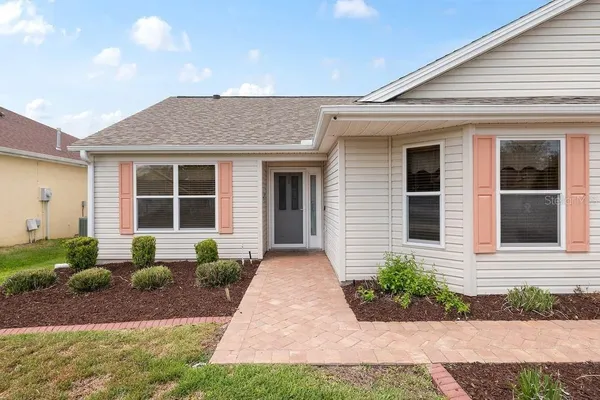 Property Slideshow image 3 of 29 | 9325 se 171st le flore ln, The Villages, FL, 32162