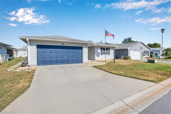 Property Slideshow image 3 of 45 | 131 willow brook dr, Leesburg, FL, 34748