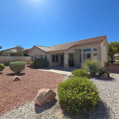 Property Slideshow image 3 of 38 | 10713 paradise point dr, Las Vegas, NV, 89134