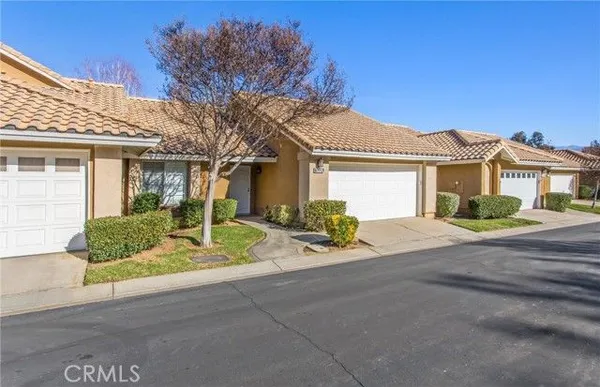 Property Slideshow image 2 of 34 | 1024 hogan ave, Banning, CA, 92220