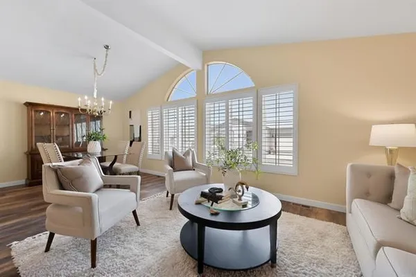 Property Slideshow image 3 of 32 | 635 via santa cruz, Vista, CA, 92081