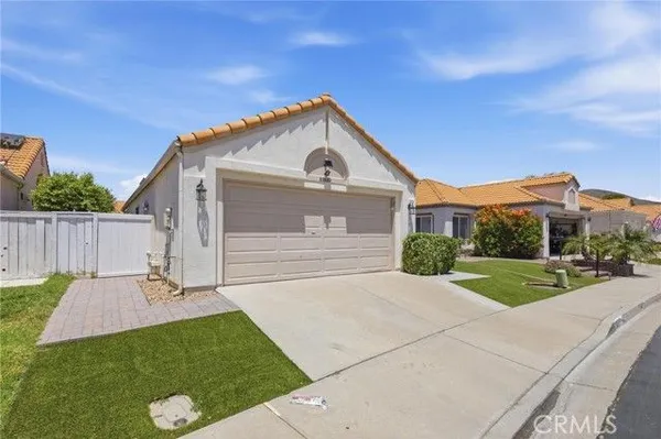 Property Slideshow image 2 of 43 | 28081 orangegrove ave, Menifee, CA, 92584
