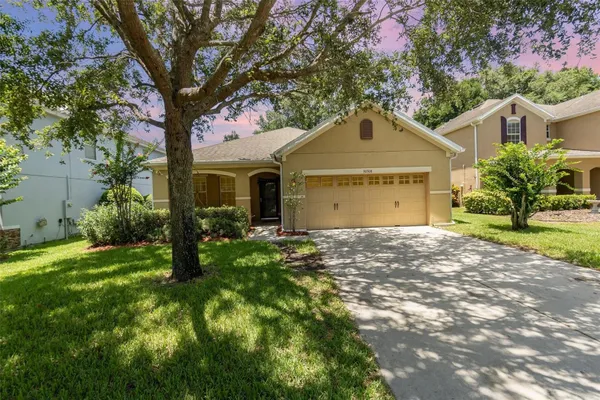 Property Slideshow image 2 of 35 | 30308 cheval st, Mount Dora, FL, 32757