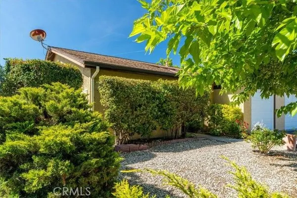 Property Slideshow image 2 of 40 | 1032 scott st, Paso Robles, CA, 93446