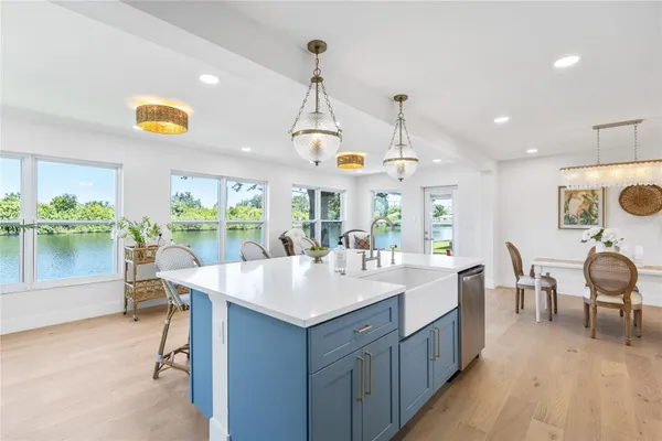 Property Slideshow image 3 of 43 | 3735 101st ave, Pinellas Park, FL, 33782