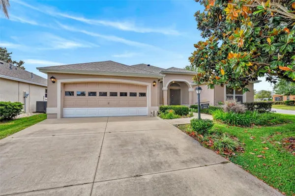 Property Slideshow image 2 of 85 | 2612 morven park way, The Villages, FL, 32162