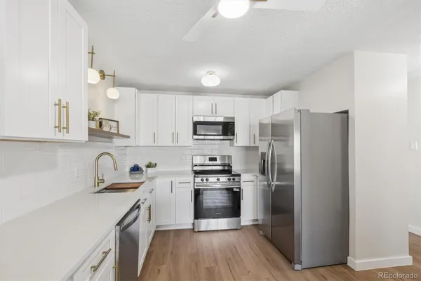 Property Slideshow image 3 of 49 | 580 s clinton st 6c, Denver, CO, 80247