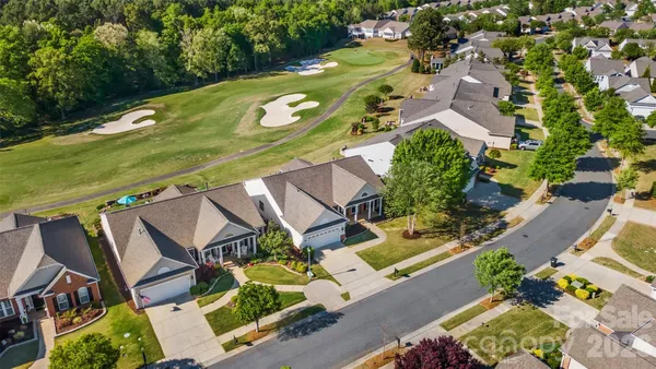 Property Slideshow image 2 of 39 | 5096 grandview dr, Fort Mill, SC, 29707