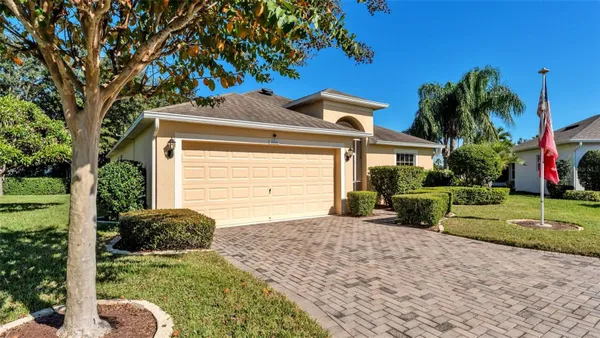 Property Slideshow image 3 of 77 | 4016 carteret dr, Winter Haven, FL, 33884