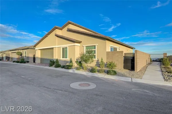 Property Slideshow image 3 of 44 | 904 adair grove ln, Las Vegas, NV, 89138