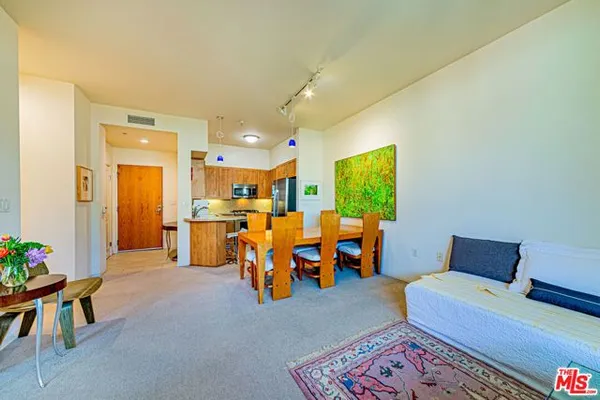 Property Slideshow image 2 of 33 | 267 s san pedro st unit 608, Los Angeles, CA, 90012