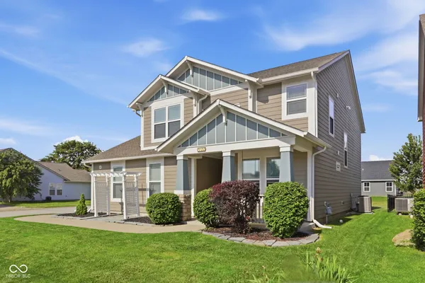 Property Slideshow image 2 of 26 | 5122 clemens pl, Indianapolis, IN, 46239