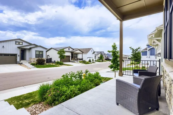 Property Slideshow image 2 of 41 | 11460 stonewash ln, Littleton, CO, 80125