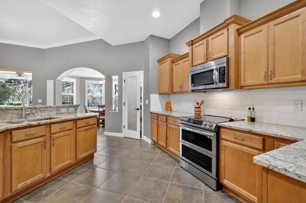 Property Slideshow image 3 of 58 | 2318 wakefield way, Mount Dora, FL, 32757
