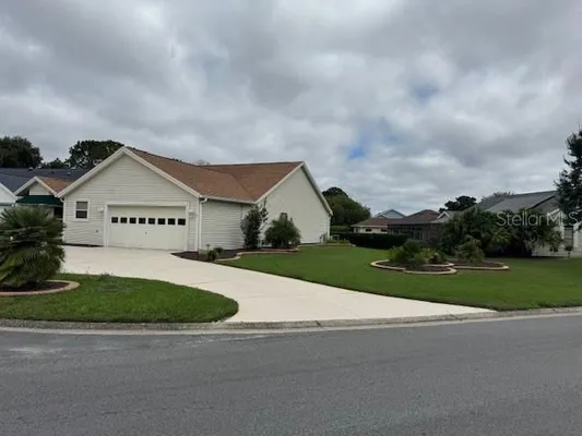 Property Slideshow image 3 of 26 | 903 ramos dr, The Villages, FL, 32159