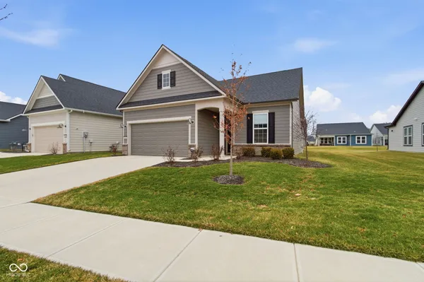 Property Slideshow image 3 of 38 | 2816 old rosebud ln, Westfield, IN, 46074