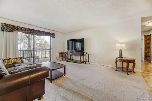 Property Slideshow image 3 of 16 | 13691 e marina dr 103, Aurora, CO, 80014