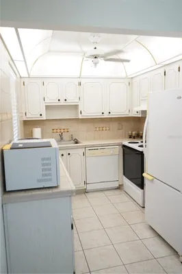 Property Slideshow image 3 of 40 | 101 cambridge trl 205, Sun City Center, FL, 33573
