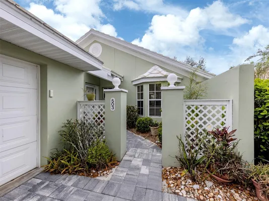 Property Slideshow image 3 of 83 | 503 clubside cir 47, Venice, FL, 34293