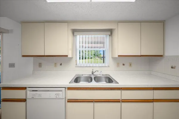 Property Slideshow image 3 of 51 | 11270 sw 62nd avenue rd, Ocala, FL, 34476