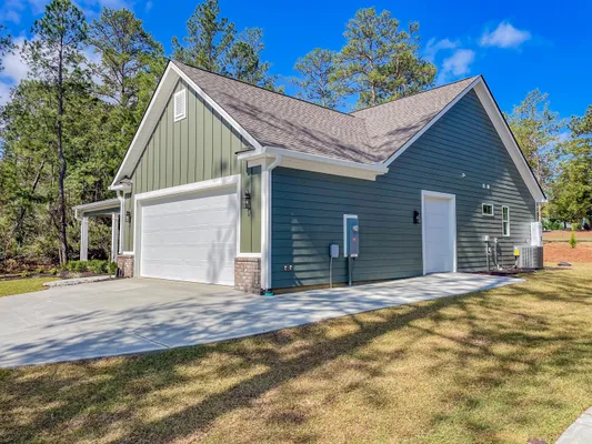 Property Slideshow image 2 of 18 | 309 wellington ct, Mccormick, SC, 29835