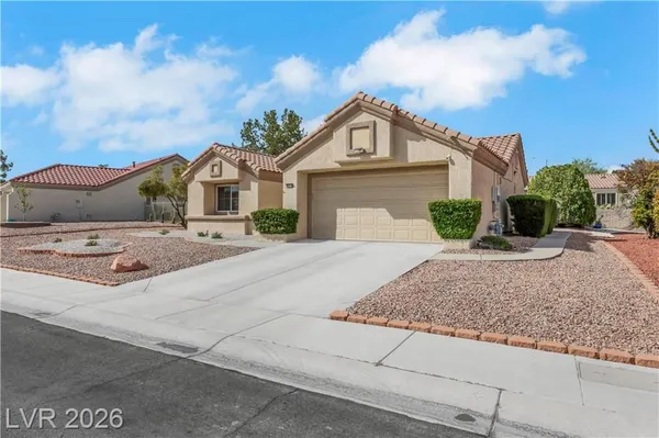 Property Slideshow image 3 of 39 | 8613 villa ridge dr, Las Vegas, NV, 89134