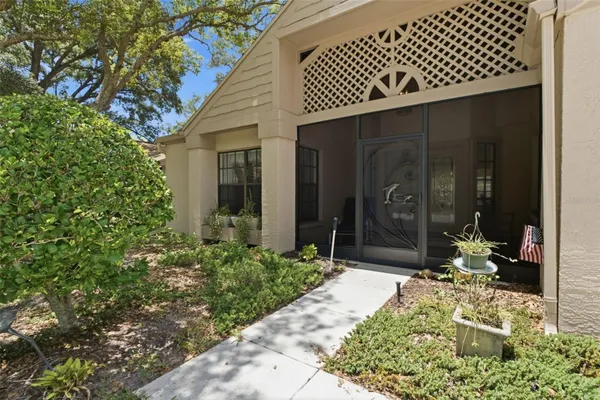 Property Slideshow image 3 of 35 | 6695 pin oak ct, Spring Hill, FL, 34606