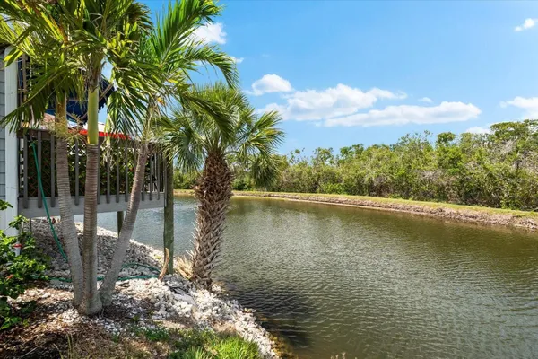 Property Slideshow image 3 of 69 | 1312 perico point cir, Bradenton, FL, 34209