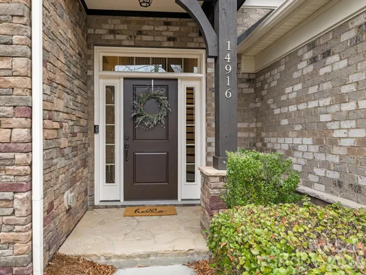Property Slideshow image 2 of 27 | 14916 creeks edge dr, Charlotte, NC, 28278