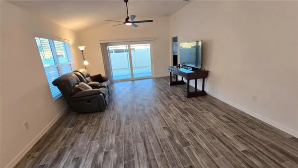 Property Slideshow image 3 of 18 | 5927 walters ct, The Villages, FL, 32163