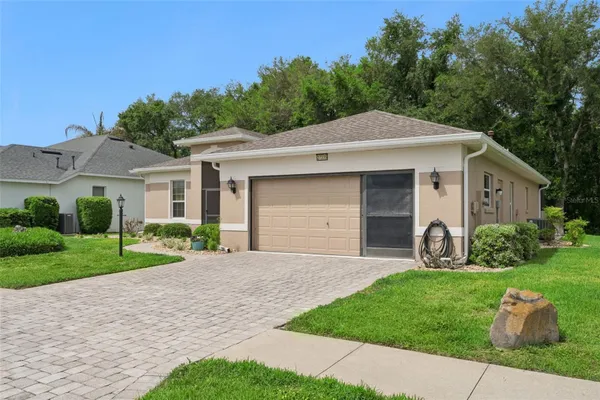 Property Slideshow image 2 of 35 | 27335 orchid glade st, Leesburg, FL, 34748