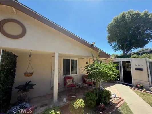 Property Slideshow image 3 of 3 | 26857 avenue of the oaks a, Newhall, CA, 91321
