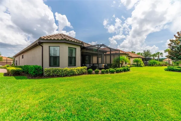 Property Slideshow image 2 of 43 | 8412 alberata vista dr, Tampa, FL, 33647
