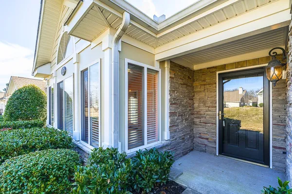 Property Slideshow image 3 of 58 | 825 s browns ln 2004, Gallatin, TN, 37066