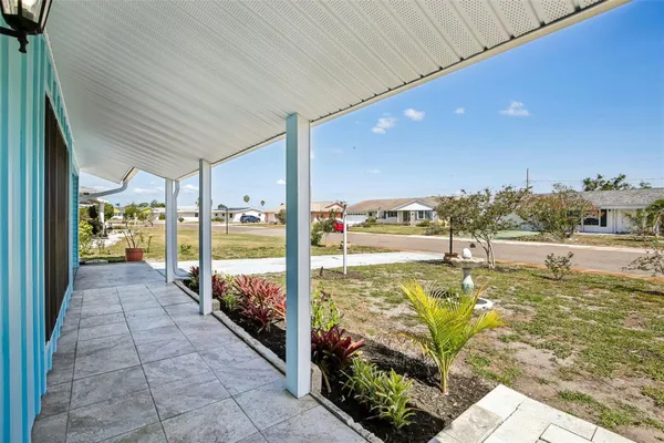 Property Slideshow image 3 of 45 | 704 ojai ave, Sun City Center, FL, 33573